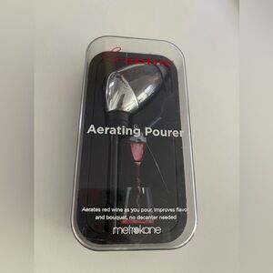 Rabbit Aerating Pourer